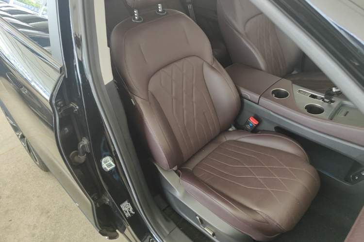 Used JETOUR X90 PRO 2024 2.0T DCT Luxury Edition 5 Seats Right Front Seat