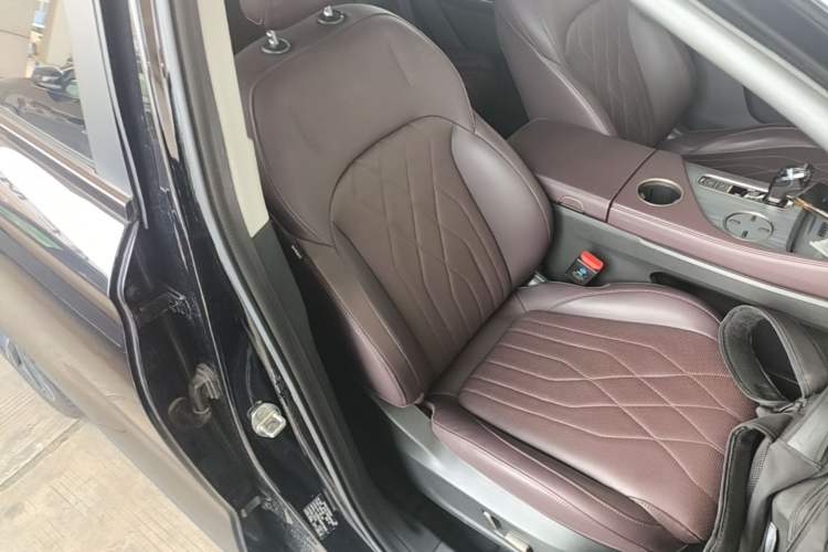 Used JETOUR X90 PRO 2024 2.0T DCT Prestige 7-Seater Right Front Seat