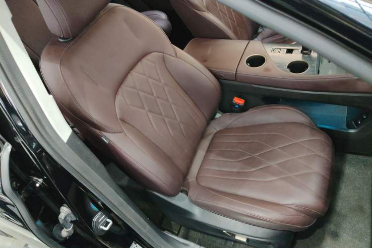 Used JETOUR X90 PRO 2024 2.0T DCT Prestige 7-Seater Right Front Seat