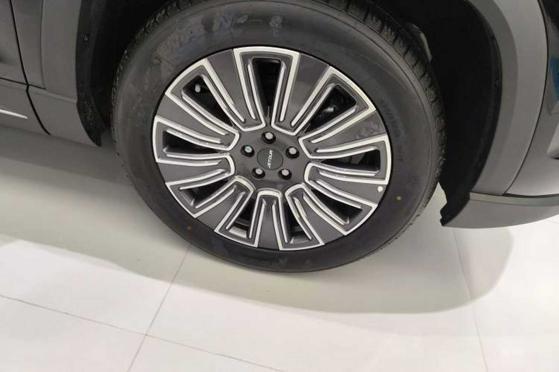 Used JETOUR X90 PRO 2024 1.6T DCT Elite Edition 5 Seats Right Front Wheel Hub