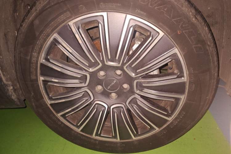 Used JETOUR X90 PRO 2024 1.6T DCT Luxury Edition 7-Seater Right Front Wheel Hub