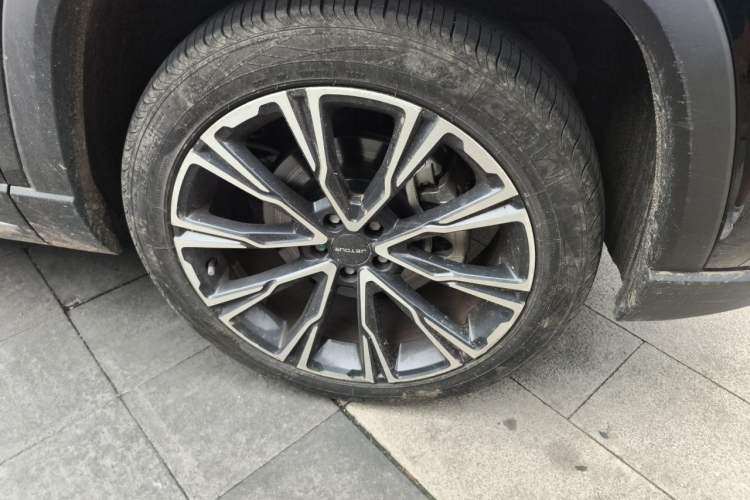 Used JETOUR X90 PRO 2024 2.0T DCT Luxury Edition 5 Seats Right Front Wheel Hub