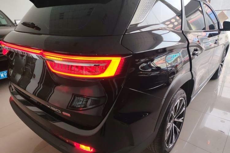 Used JETOUR X90 PRO 2024 2.0T DCT Luxury Edition 7 Seats Right Rear Taillight