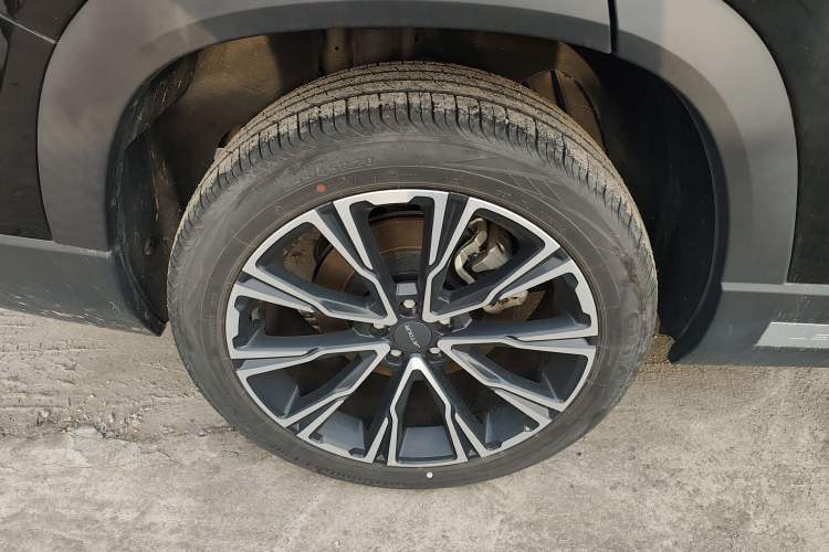 Used JETOUR X90 PRO 2024 2.0T DCT Luxury Edition 5 Seats Right Rear Wheel Hub