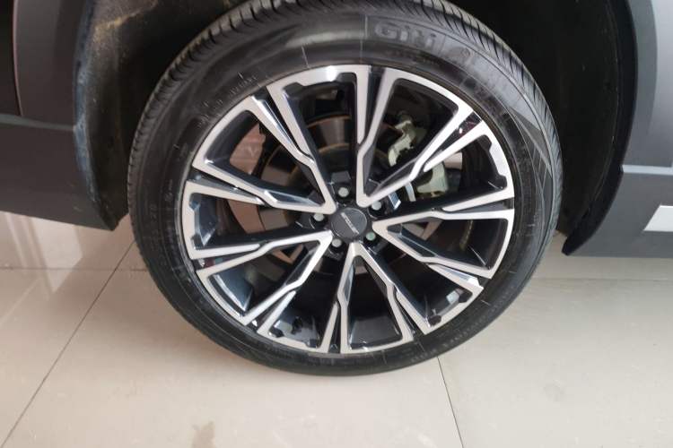 Used JETOUR X90 PRO 2024 2.0T DCT Luxury Edition 7 Seats Right Rear Wheel Hub