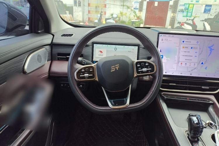 Used JETOUR X90 PRO 2024 1.6T DCT Luxury Edition 5 Seats Steering Wheel