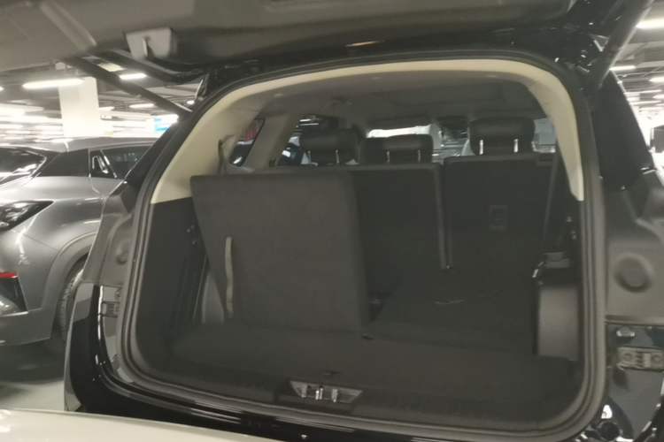 Used JETOUR X90 PRO 2024 2.0T DCT Prestige 7-Seater Trunk
