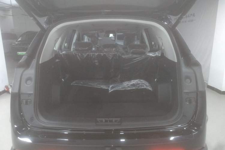 Used JETOUR X90 PRO 2024 1.6T DCT Luxury Edition 7-Seater Trunk