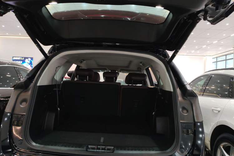 Used JETOUR X90 PRO 2024 2.0T DCT Prestige 7-Seater Trunk
