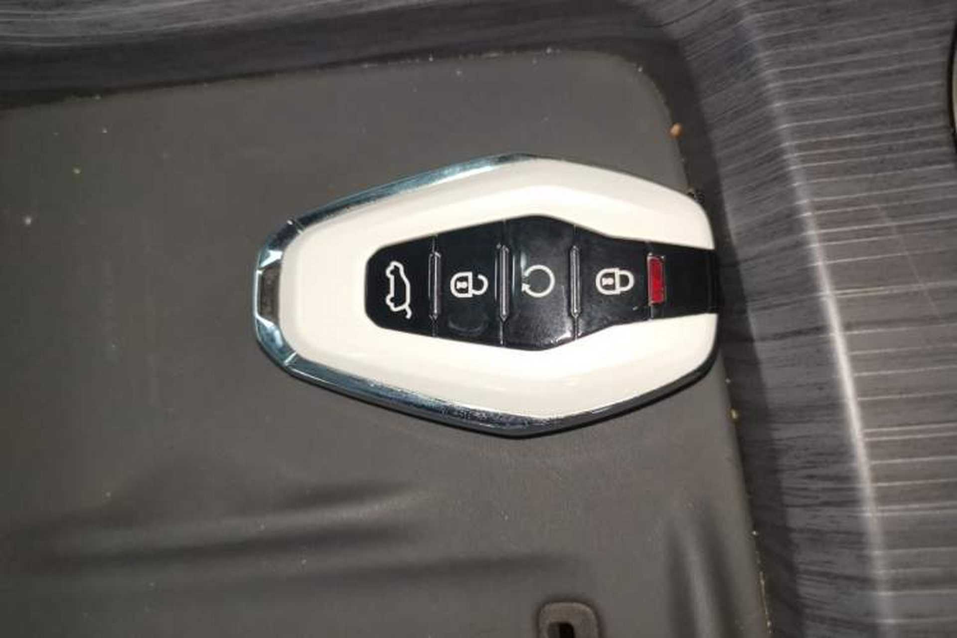 Used JETOUR X90 PRO 2024 2.0T DCT Flagship Edition 5 Seats Vehicle Key