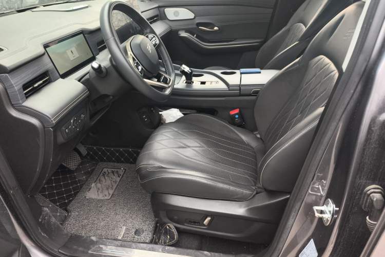 Used JETOUR X90 PRO 2024 2.0T DCT Luxury Edition 5 Seats Left Front Seat