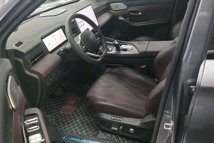 Used JETOUR X90 PRO 2024 2.0T DCT Flagship Edition 5 Seats Left Front Seat