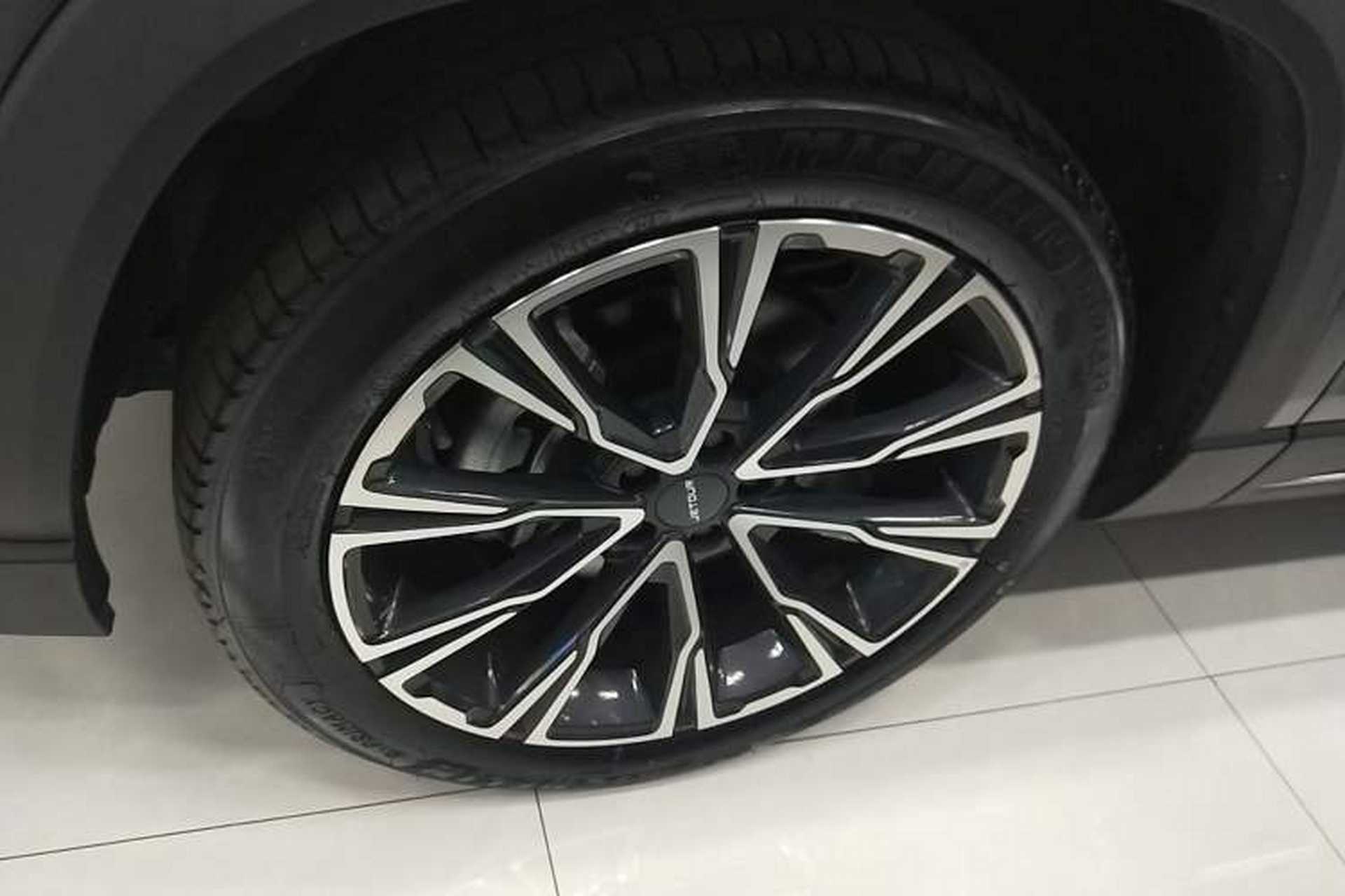 Used JETOUR X90 PRO 2024 2.0T DCT Flagship Edition 5 Seats Left Front Wheel Hub