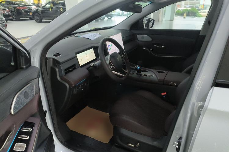 Used JETOUR X90 PRO 2024 1.6T DCT Luxury Edition 5 Seats Driver Seat
