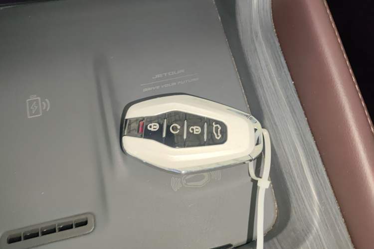 Used JETOUR X90 PRO 2024 2.0T DCT Luxury Edition 5 Seats Interior 1