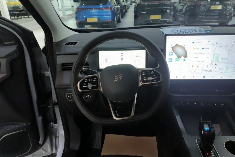 Used JETOUR X90 PRO 2024 1.6T DCT Luxury Edition 5 Seats Steering Wheel