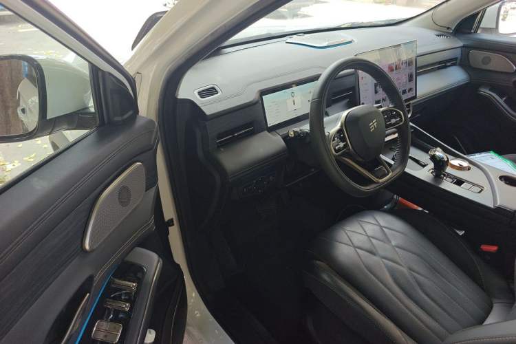 Used JETOUR X90 PRO 2024 1.6T DCT Luxury Edition 5 Seats Driver Seat