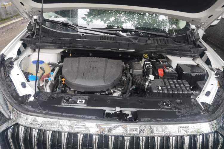 Used JETOUR X90 PRO 2024 1.6T DCT Luxury Edition 7-Seater Engine Bay