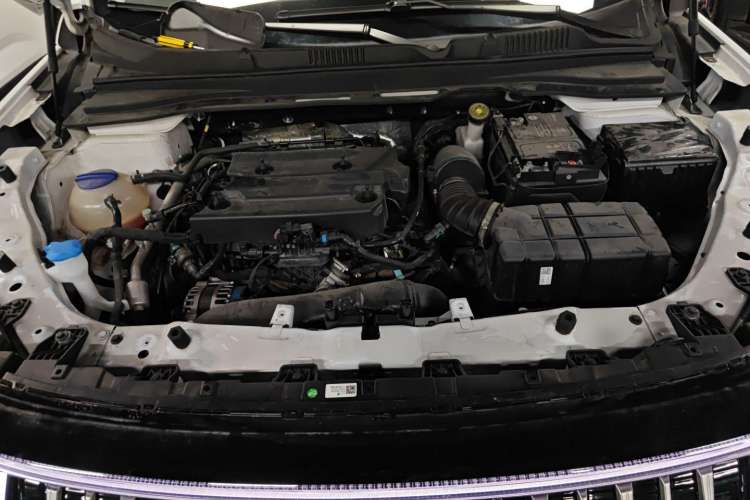 Used JETOUR X90 PRO 2024 2.0T DCT Luxury Edition 5 Seats Engine Bay