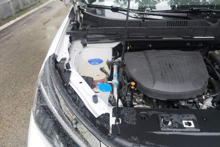 Used JETOUR X90 PRO 2024 1.6T DCT Luxury Edition 7-Seater Engine Bay Right