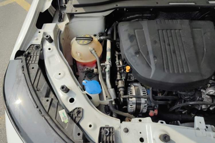 Used JETOUR X90 PRO 2024 1.6T DCT Ultimate 7-Seater Engine Bay Right