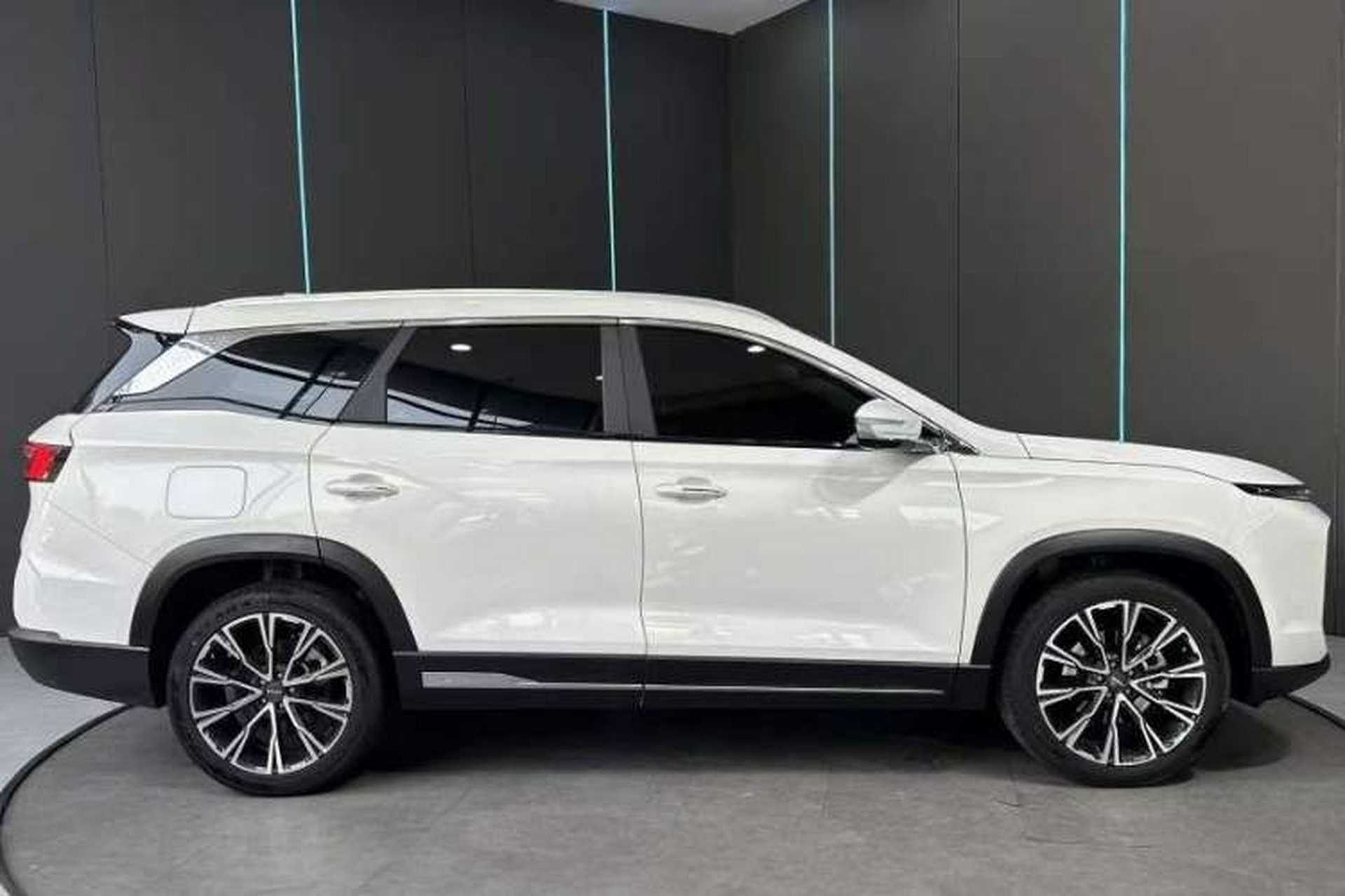 Used JETOUR X90 PRO 2024 2.0T DCT Ultimate 7-Seater Exterior 5