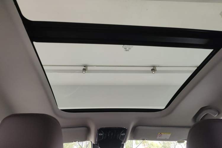 Used JETOUR X90 PRO 2024 2.0T DCT Prestige 7-Seater Headliner