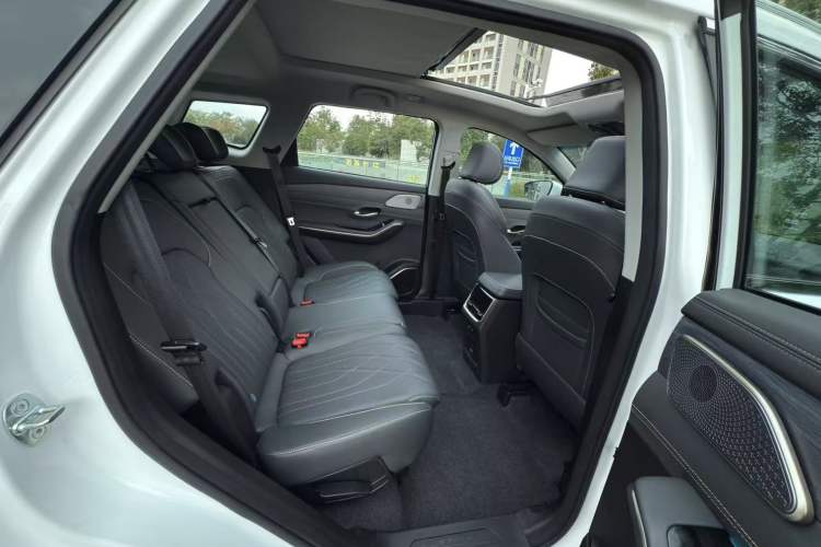 Used JETOUR X90 PRO 2024 1.6T DCT Luxury Edition 5 Seats Interior 11