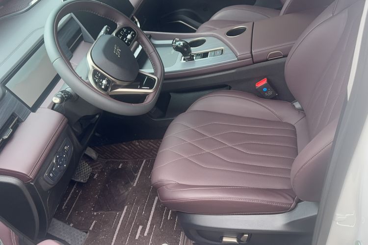 Used JETOUR X90 PRO 2024 1.6T DCT Luxury Edition 7-Seater Interior 3