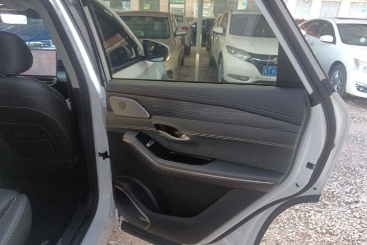 Used JETOUR X90 PRO 2024 2.0T DCT Ultimate 7-Seater Interior 6