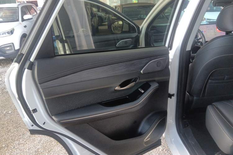 Used JETOUR X90 PRO 2024 2.0T DCT Ultimate 7-Seater Interior 8