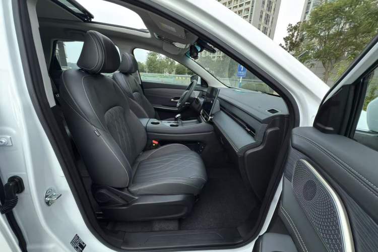 Used JETOUR X90 PRO 2024 1.6T DCT Luxury Edition 5 Seats Interior 9