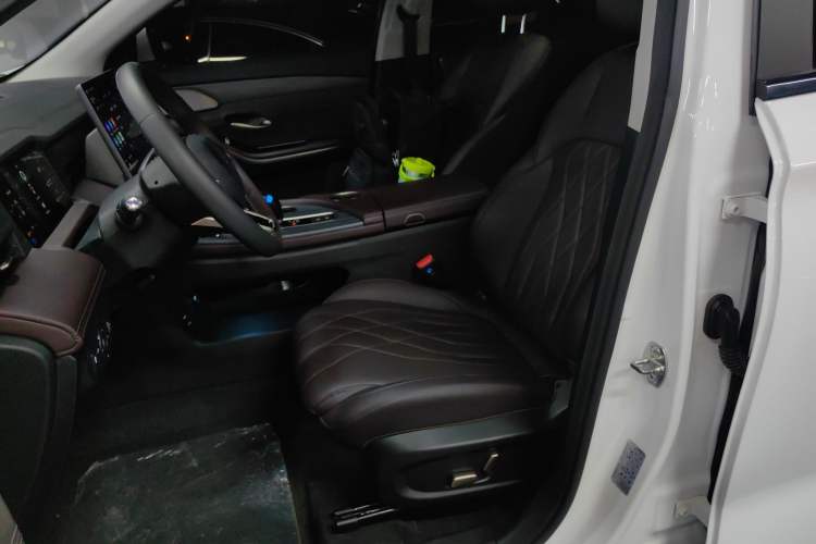 Used JETOUR X90 PRO 2024 2.0T DCT Luxury Edition 5 Seats Left Front Seat