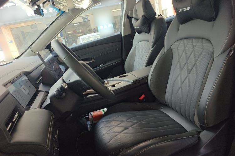 Used JETOUR X90 PRO 2024 1.6T DCT Luxury Edition 5 Seats Left Front Seat