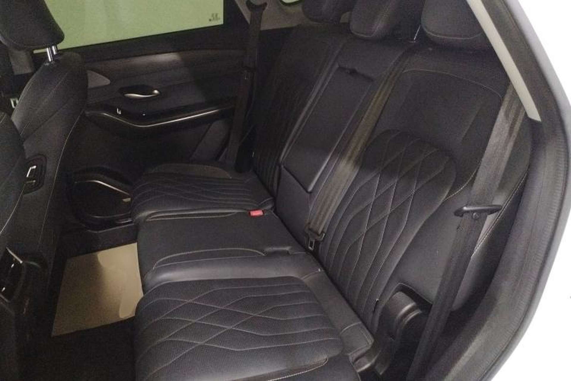 Used JETOUR X90 PRO 2024 2.0T DCT Flagship Edition 7 Seats Left Rear Seat