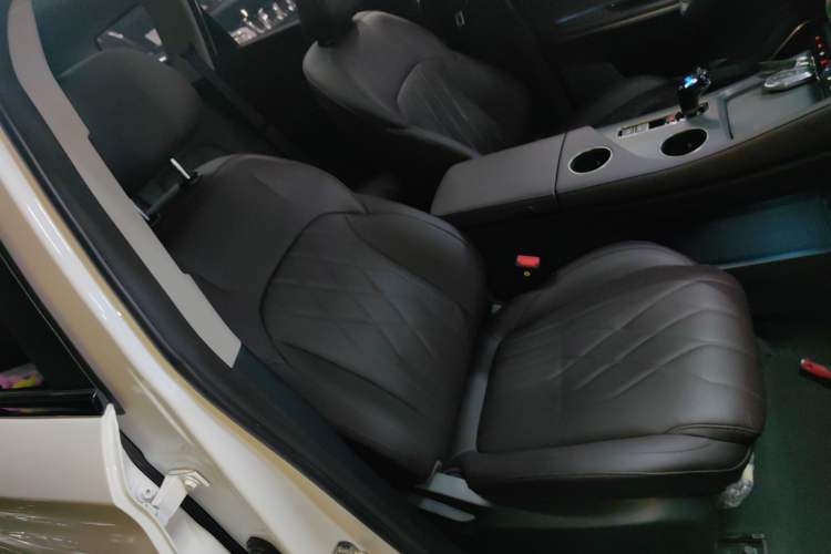Used JETOUR X90 PRO 2024 2.0T DCT Luxury Edition 5 Seats Right Front Seat