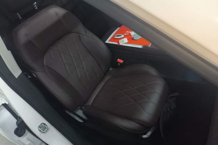 Used JETOUR X90 PRO 2024 2.0T DCT Ultimate 7-Seater Right Front Seat