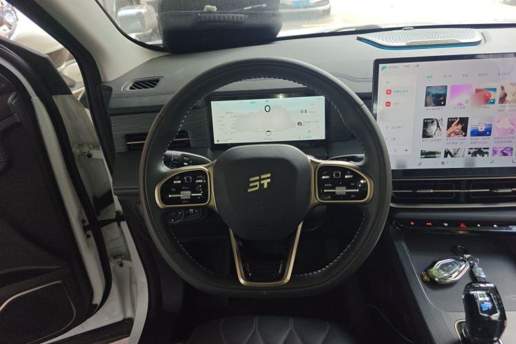 Used JETOUR X90 PRO 2024 1.6T DCT Luxury Edition 5 Seats Steering Wheel