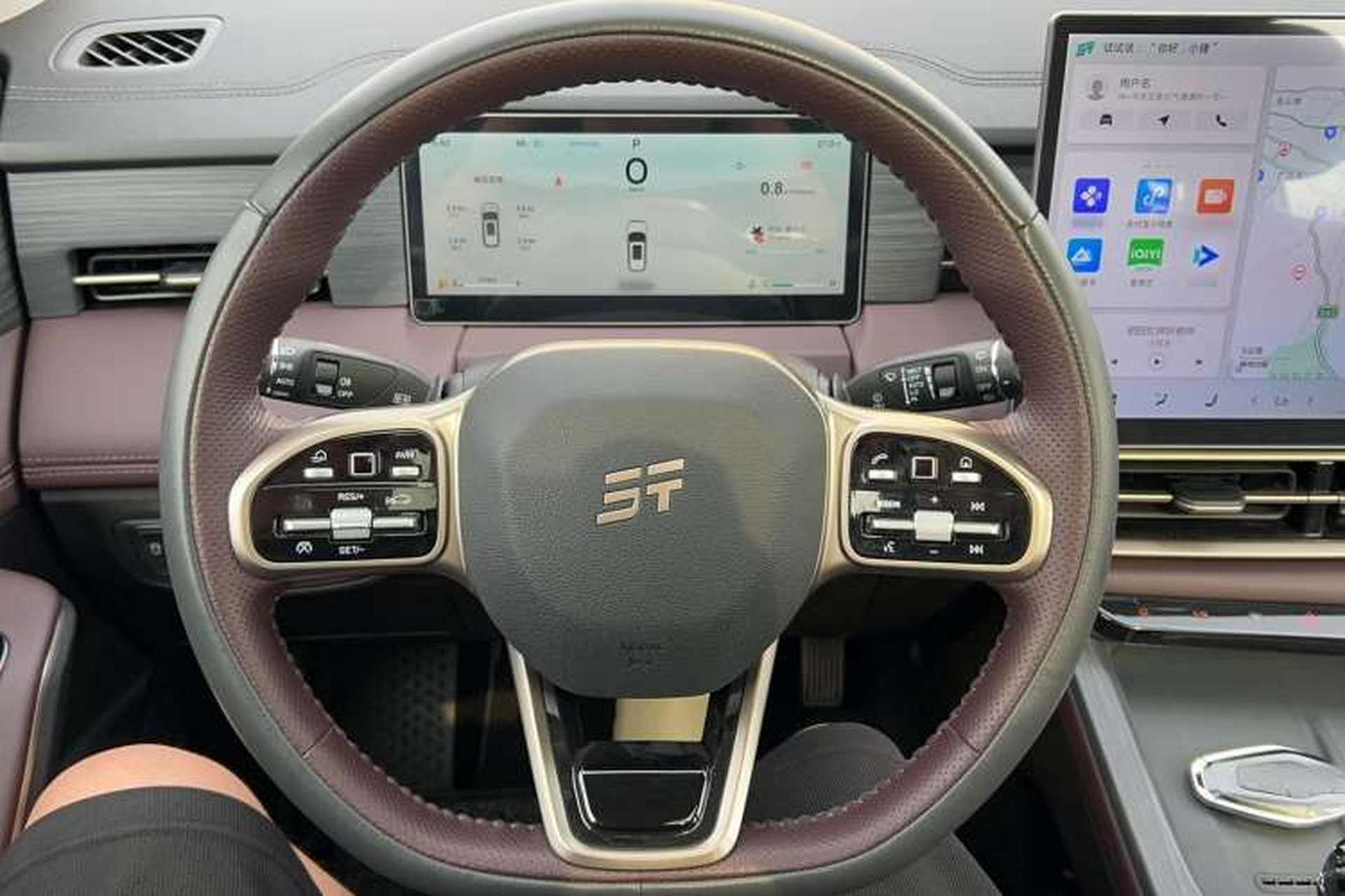 Used JETOUR X90 PRO 2024 2.0T DCT Luxury Edition 5 Seats Steering Wheel