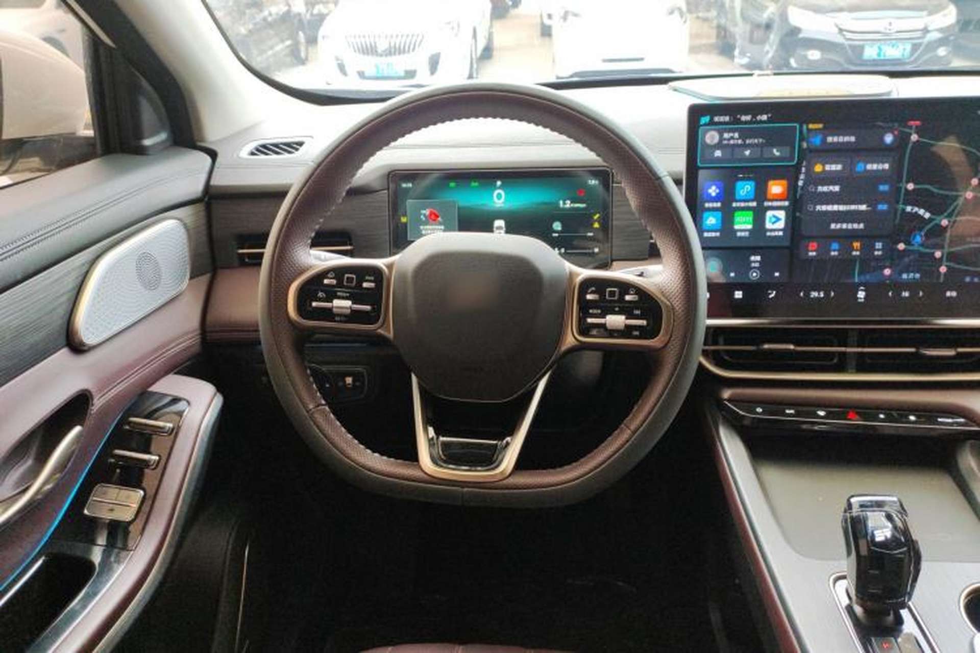 Used JETOUR X90 PRO 2024 2.0T DCT Luxury Edition 5 Seats Steering Wheel