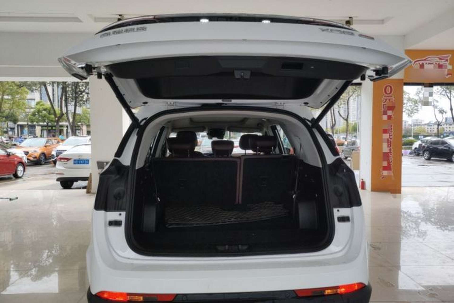Used JETOUR X90 PRO 2024 2.0T DCT Prestige 7-Seater Trunk