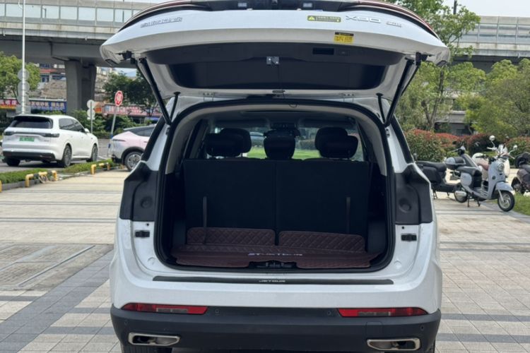 Used JETOUR X90 PRO 2024 1.6T DCT Luxury Edition 7-Seater Trunk