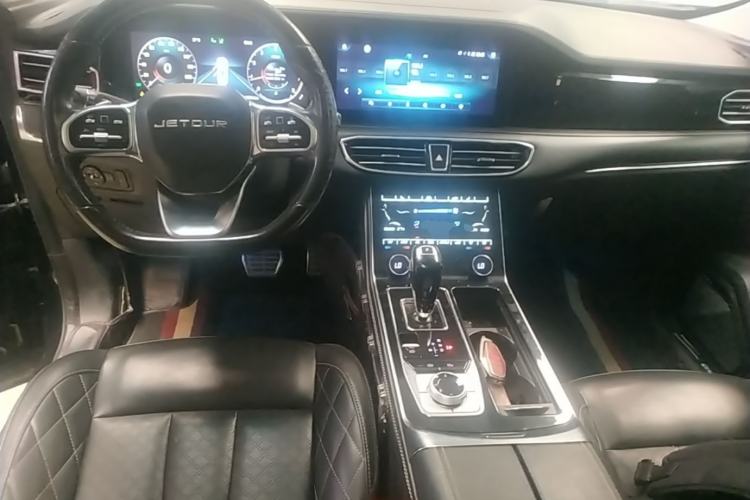 Used JETOUR X95 2020 1.6T DCT Exploration Pro Edition 5-seater Center Console