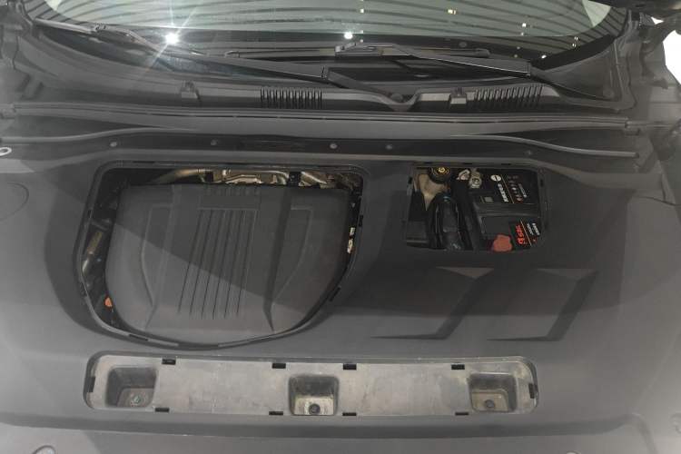 Used JETOUR X95 2020 1.6T DCT Exploration Pro Edition 7 Seats Engine Bay