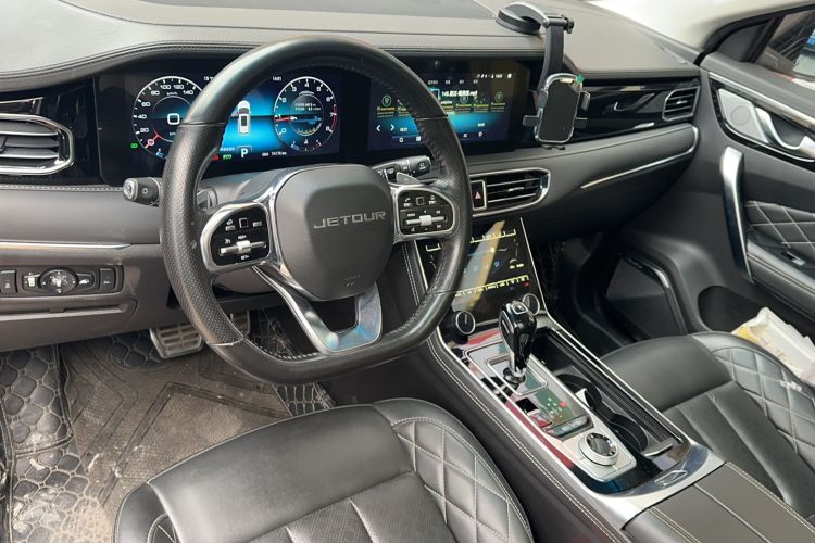 Used JETOUR X95 2020 1.6T DCT Exploration Pro Edition 7 Seats Interior 3