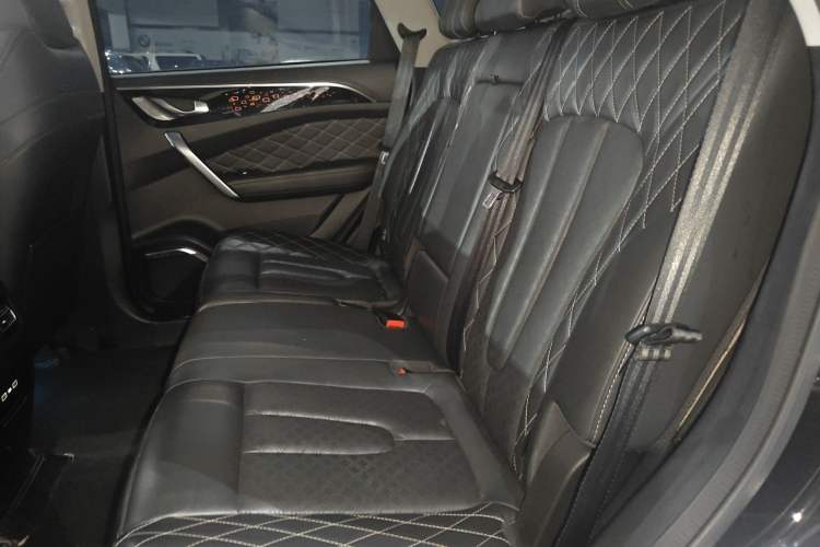 Used JETOUR X95 2020 1.6T DCT Exploration Pro Edition 7 Seats Interior 4