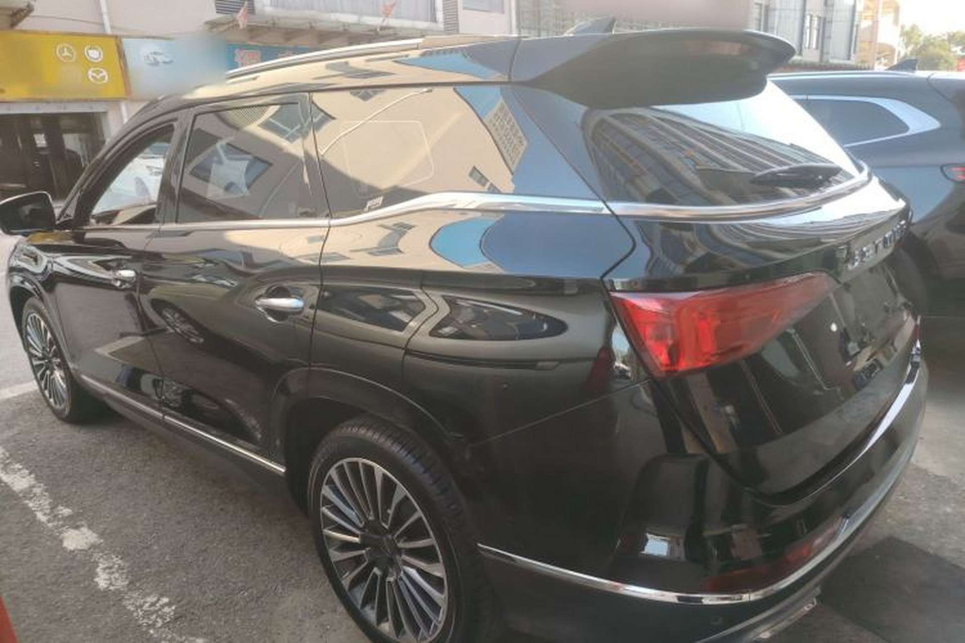 Used JETOUR X95 2020 1.6T DCT Exploration Pro Edition 5-seater Left Side