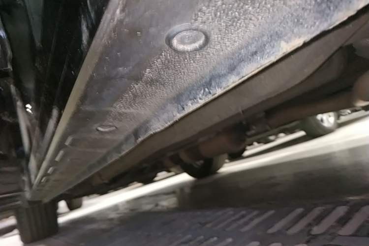 Used JETOUR X95 2020 1.6T DCT Exploration Pro Edition 5-seater Left Side Sill