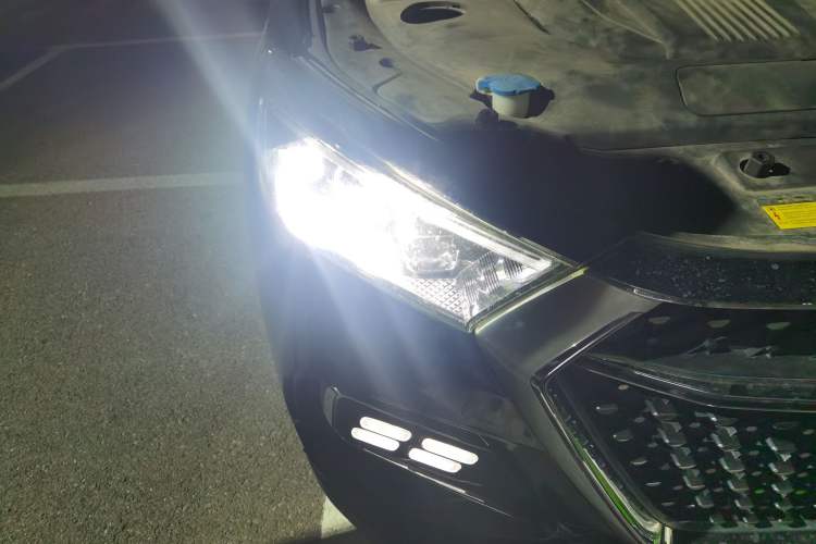 Used JETOUR X95 2020 1.6T DCT Exploration Pro Edition 5-seater Right Front Headlight