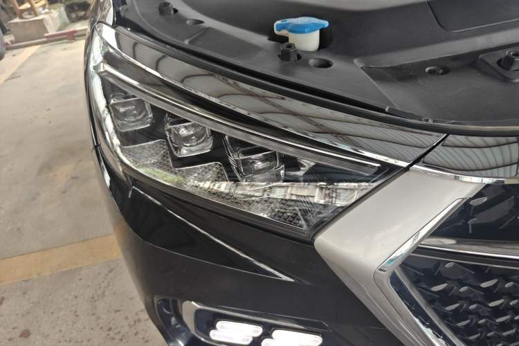 Used JETOUR X95 2020 1.6T DCT Exploration Pro Edition 7 Seats Right Front Headlight
